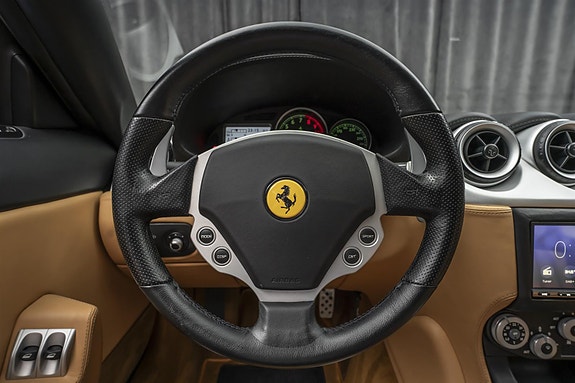 Ferrari 612 12 of 30