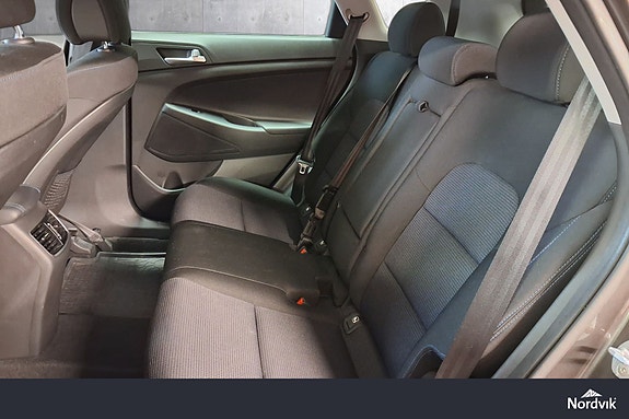 Hyundai Tucson 16 of 19