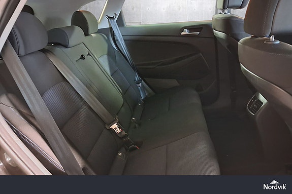 Hyundai Tucson 17 of 19
