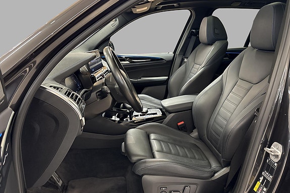 BMW iX3 11 of 20