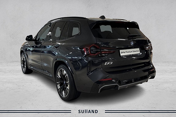 BMW iX3 3 of 20