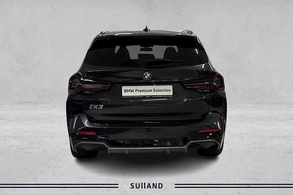 BMW iX3 4 of 20