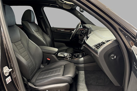 BMW iX3 15 of 20