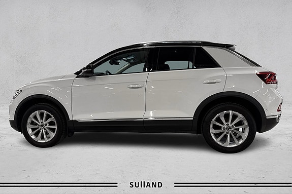 Volkswagen T-Roc 2 of 30