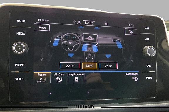 Volkswagen T-Roc 26 of 30
