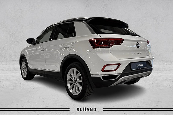 Volkswagen T-Roc 3 of 30
