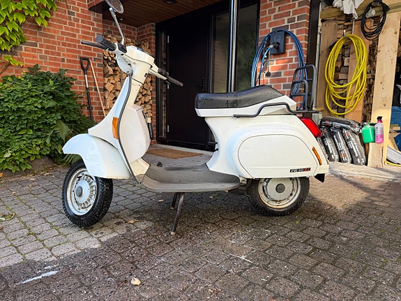 Vespa 50 6 of 6
