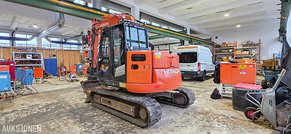 Hitachi ZX85US-5A 6 of 30