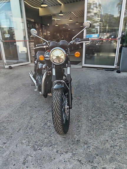 Triumph Bonneville T100 Jet Black/Diablo Red (Kampanje) 3 of 6