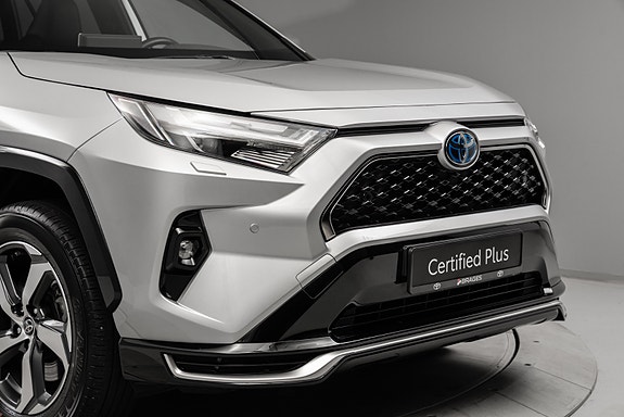 Toyota RAV4 10 of 30