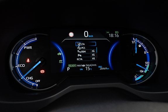 Toyota RAV4 27 of 30