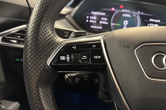 Audi e-tron GT 18 of 27