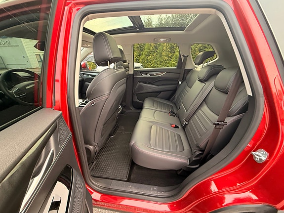 Maxus Euniq 6 16 of 29