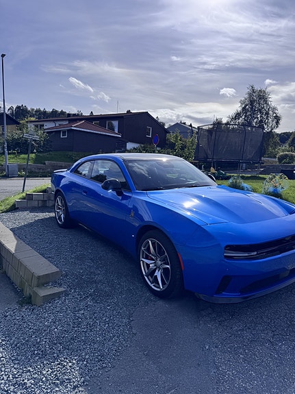 Dodge Charger 4 of 5