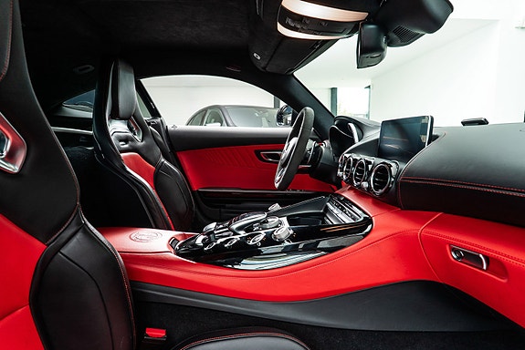 Mercedes-Benz AMG GT S 28 of 28