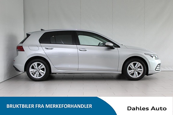 Volkswagen Golf VIII 3 of 23