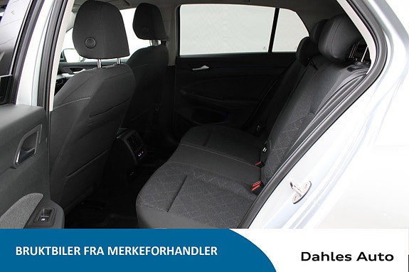 Volkswagen Golf VIII 11 of 23