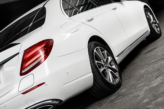 Mercedes-Benz E350 e 8 of 30