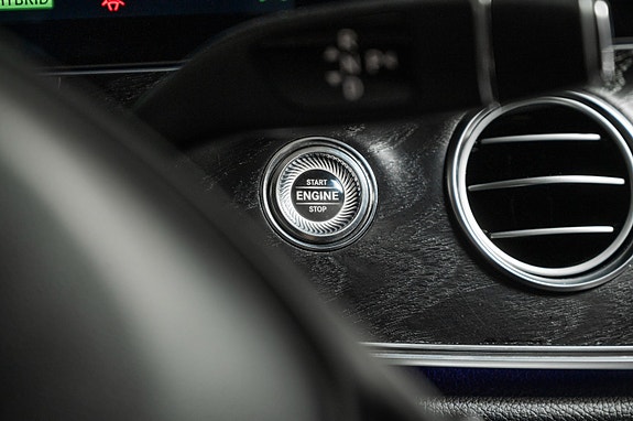 Mercedes-Benz E350 e 26 of 30