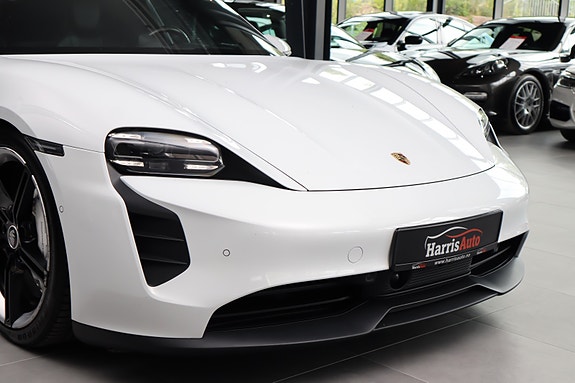Porsche Taycan 4S 5 of 30