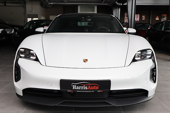 Porsche Taycan 4S 7 of 30