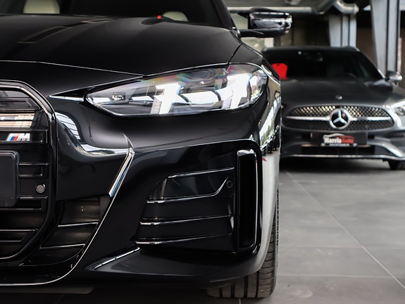 BMW i4 9 of 30