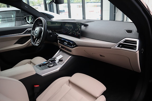 BMW i4 30 of 30