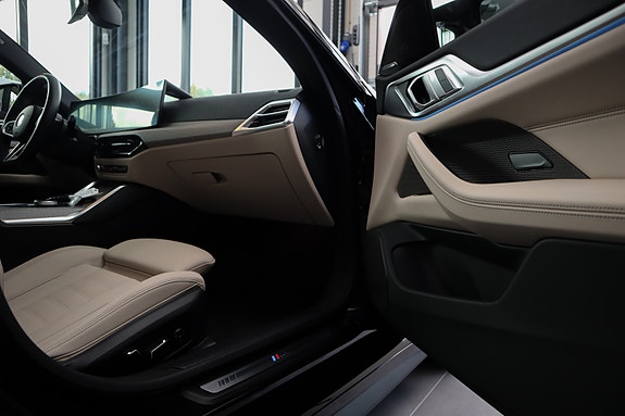 BMW i4 27 of 30