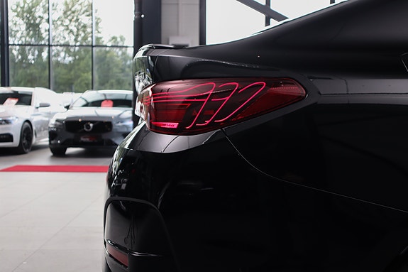 BMW i4 17 of 30