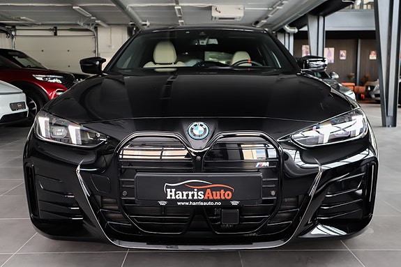 BMW i4 8 of 30