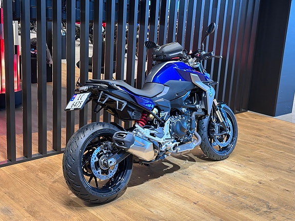 BMW F 900 R - Godt utstyrt! 3 of 11