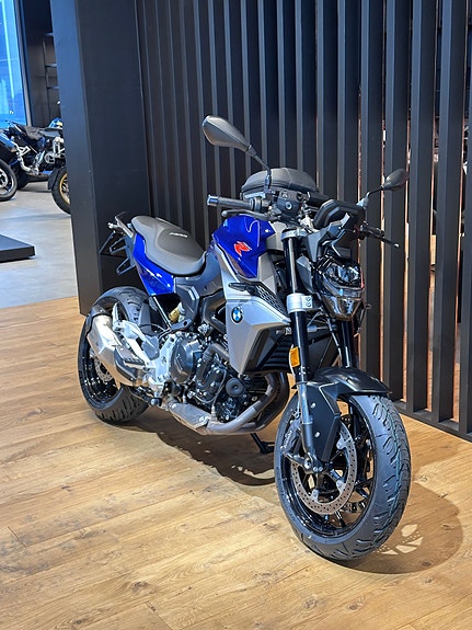 BMW F 900 R - Godt utstyrt! 4 of 11