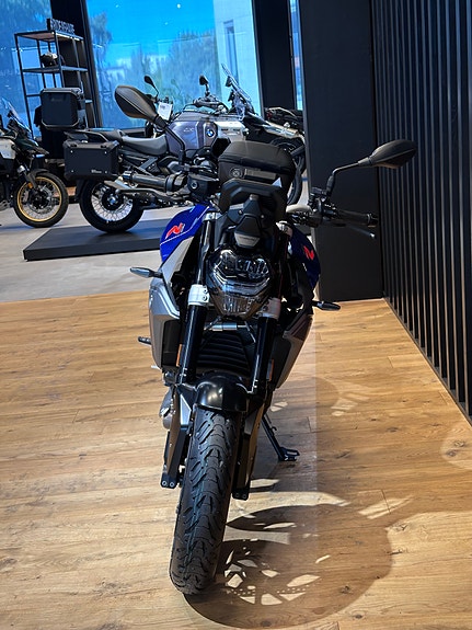 BMW F 900 R - Godt utstyrt! 5 of 11