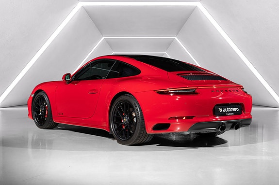 Porsche 911 Carrera 4 GTS 2 of 30