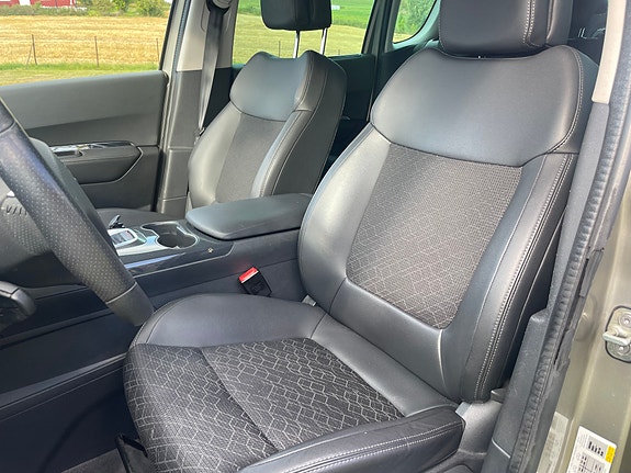 Peugeot 3008 10 of 24