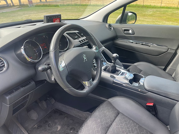 Peugeot 3008 9 of 24