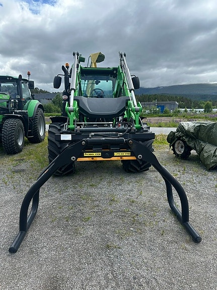 Deutz Fahr 6135 TTV 3 of 4