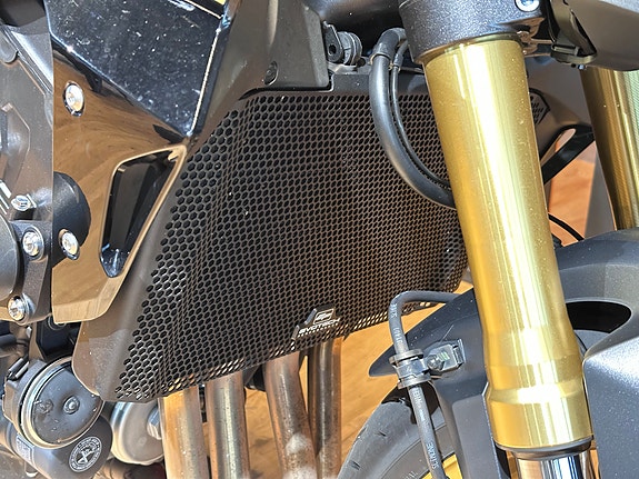 Honda CB1000 Hornet SP - Mye utstyr! 13 of 15