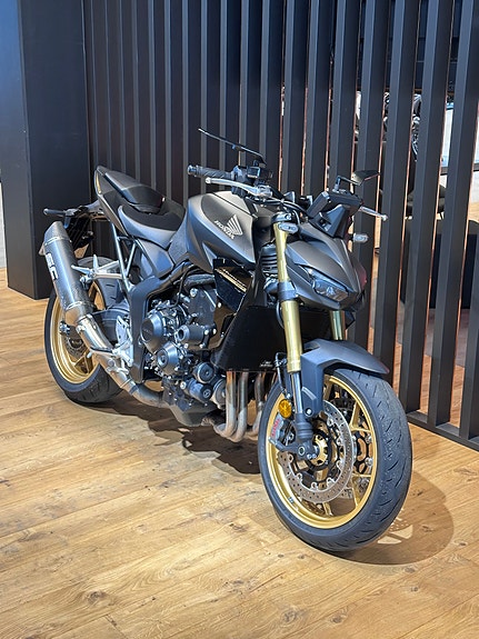 Honda CB1000 Hornet SP - Mye utstyr! 4 of 15