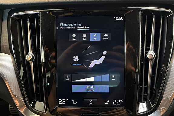 Volvo S60 14 of 24