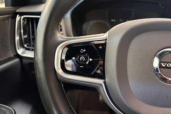 Volvo S60 21 of 24