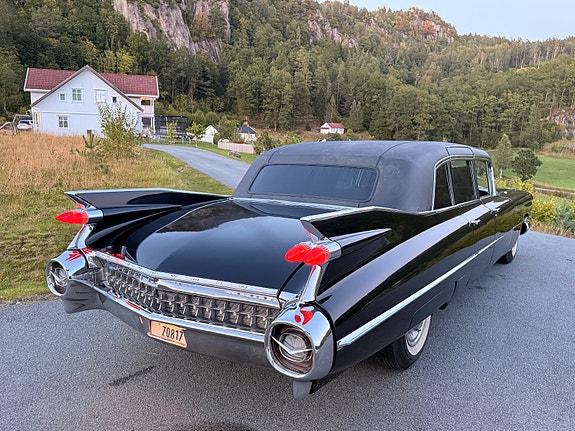 Cadillac Fleetwood 12 of 30
