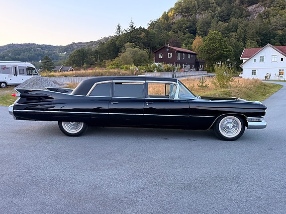 Cadillac Fleetwood 17 of 30