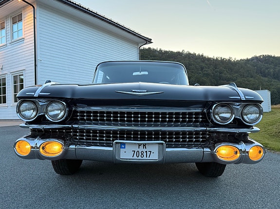 Cadillac Fleetwood 22 of 30