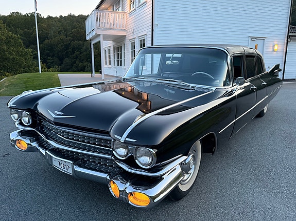 Cadillac Fleetwood 23 of 30