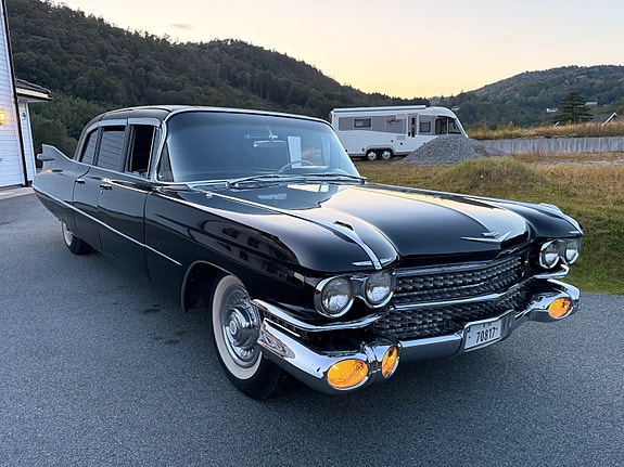 Cadillac Fleetwood 19 of 30