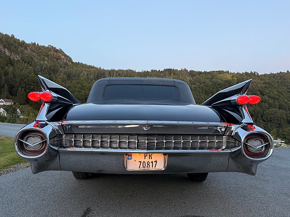 Cadillac Fleetwood 11 of 30