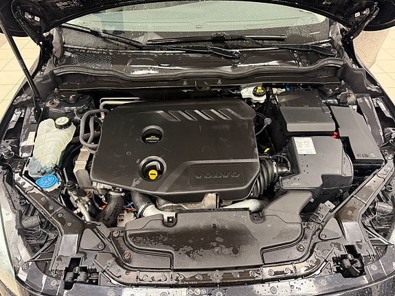 Volvo V40 27 of 30