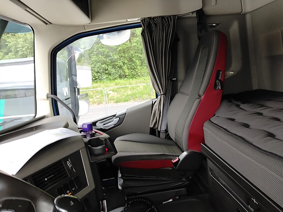 Volvo FH540 6X2 Krokbil 22 of 25