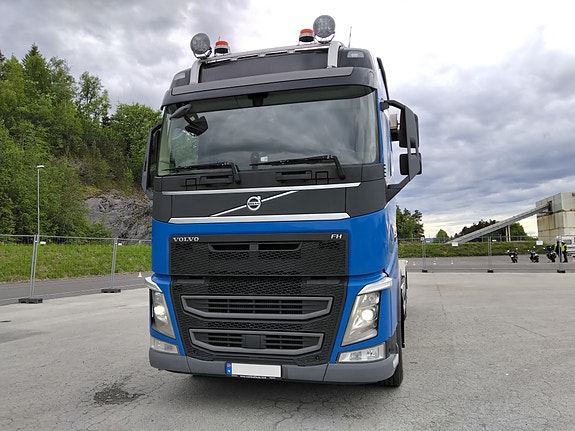 Volvo FH540 6X2 Krokbil 2 of 25